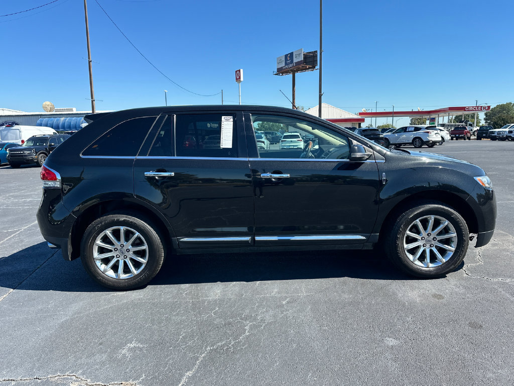 Used 2015 Lincoln MKX AWD w/ Equipment Group 101A image 8