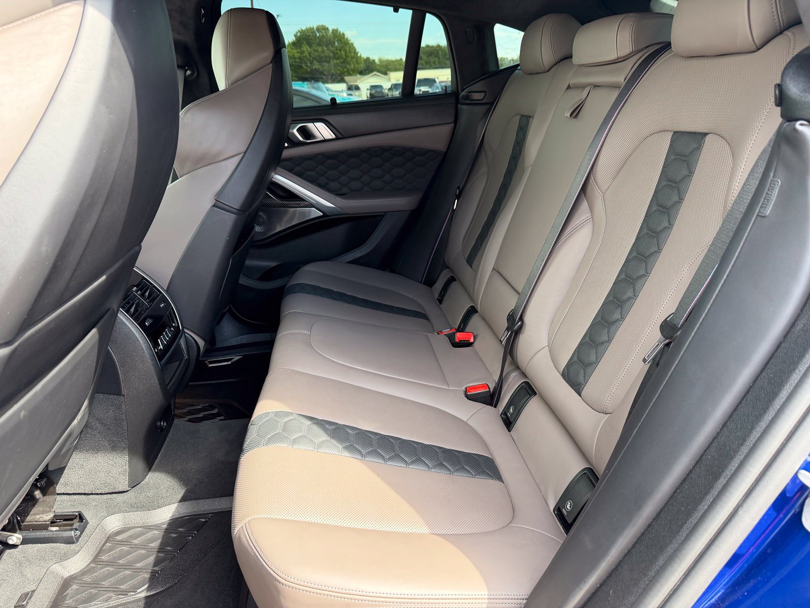 Used 2021 BMW X6 M w/ Competition Package AWD/4WD image 38