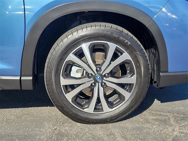 Used 2020 Subaru Forester Limited w/ Popular Package #3 image 5