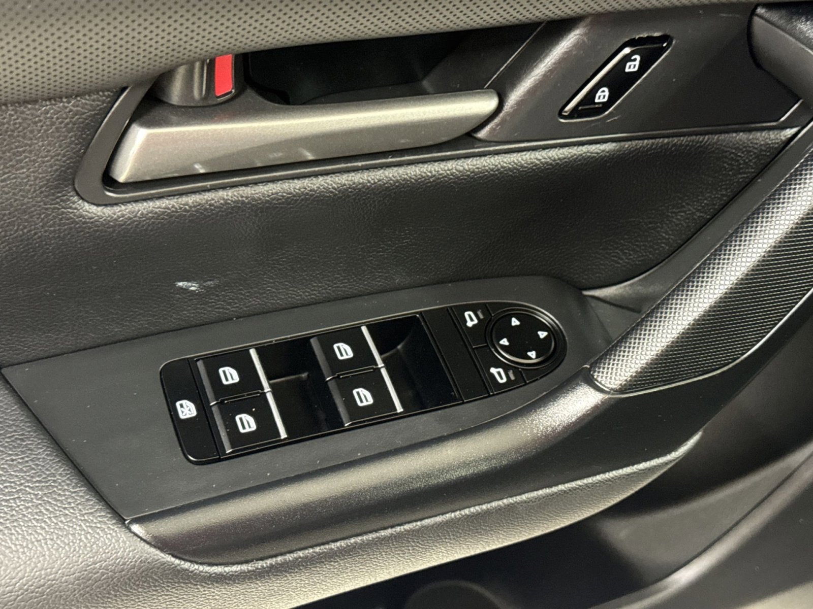 Used 2025 MAZDA CX-50 AWD 2.5 S w/ Preferred Package image 27