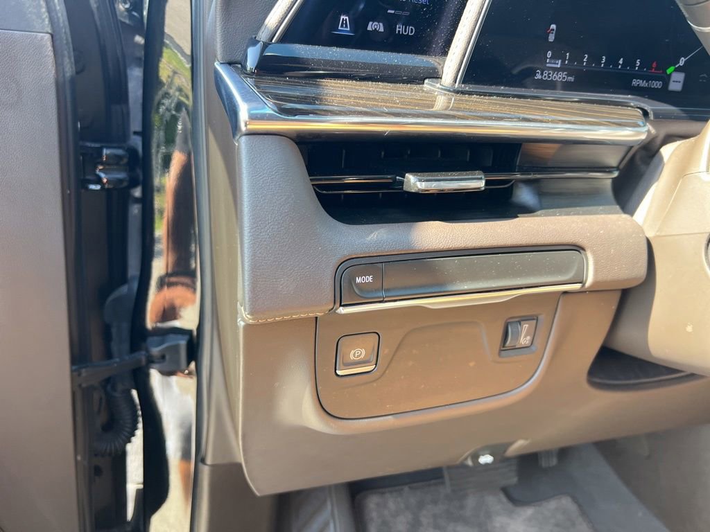 Used 2022 Cadillac Escalade Premium Luxury RWD image 67