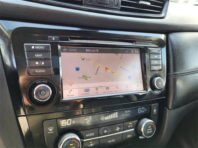 Used 2019 Nissan Rogue SL w/ Premium Package image 11