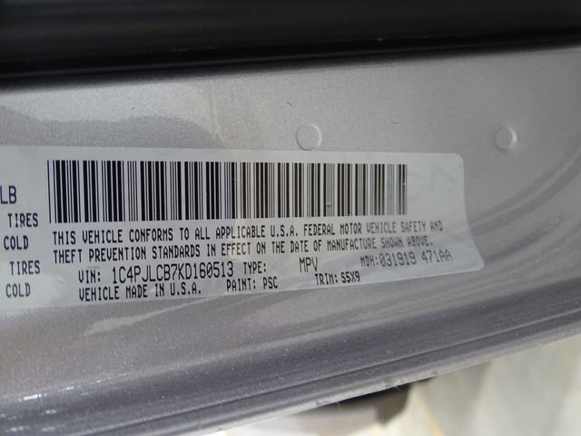 Used 2019 Jeep Cherokee Latitude w/ Popular Appearance Group image 19