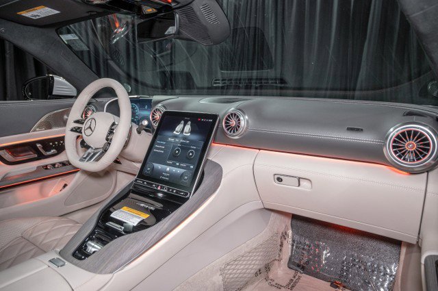 New 2026 Mercedes-Benz SL 63 AMG 4MATIC image 15