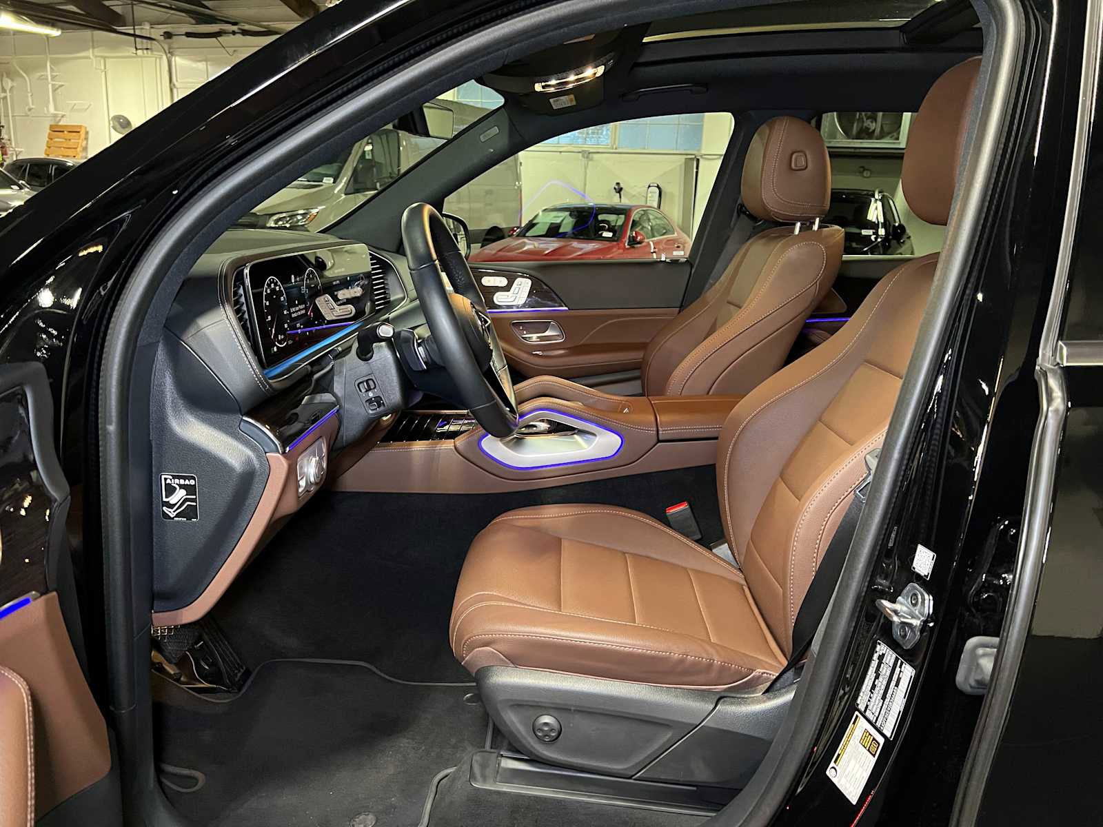 Certified 2025 Mercedes-Benz GLS 450 4MATIC image 23