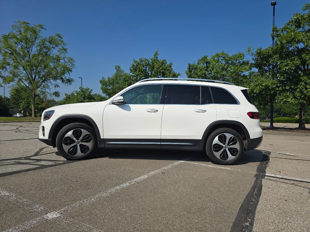 Used 2025 Mercedes-Benz GLB 250 4MATIC image 14