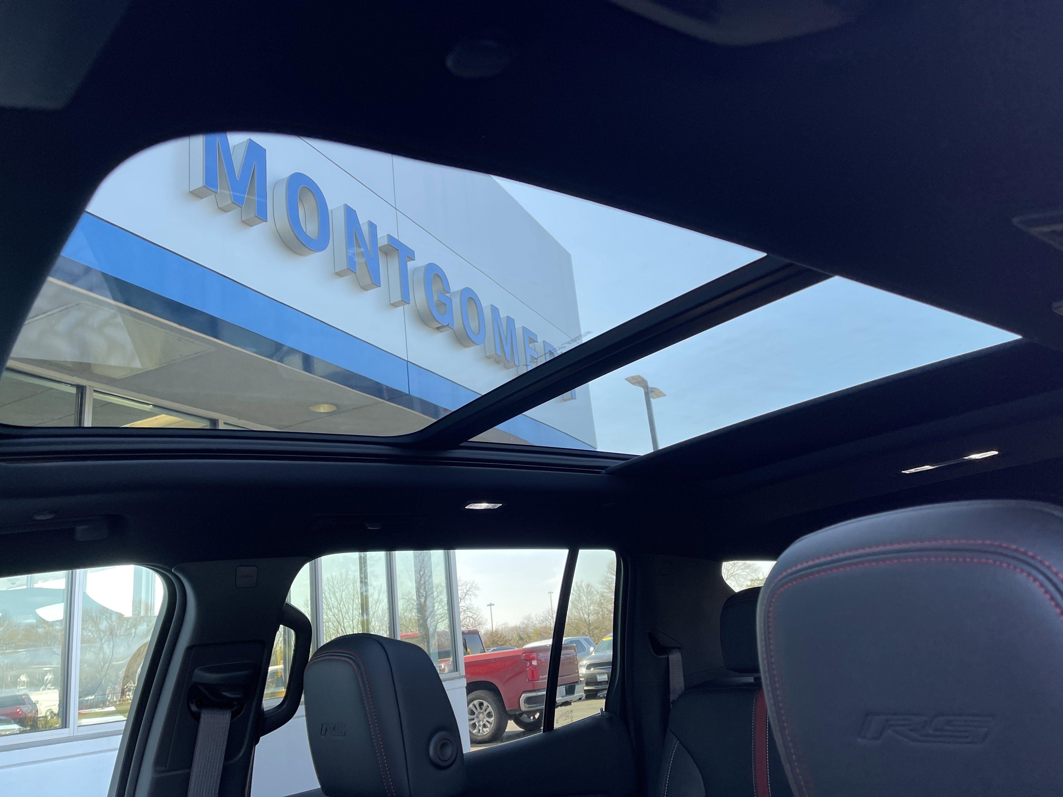 Used 2025 Chevrolet Traverse RS w/ LPO, Floor Liner Package image 31