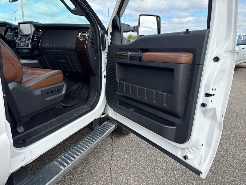 Used 2016 Ford F350 Platinum w/ Snow Plow Prep Package image 49