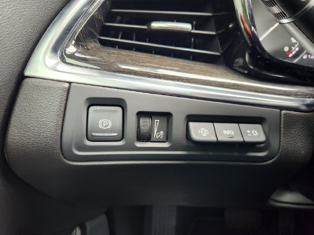 Used 2022 Cadillac XT5 Premium Luxury w/ Technology Package AWD/4WD image 19