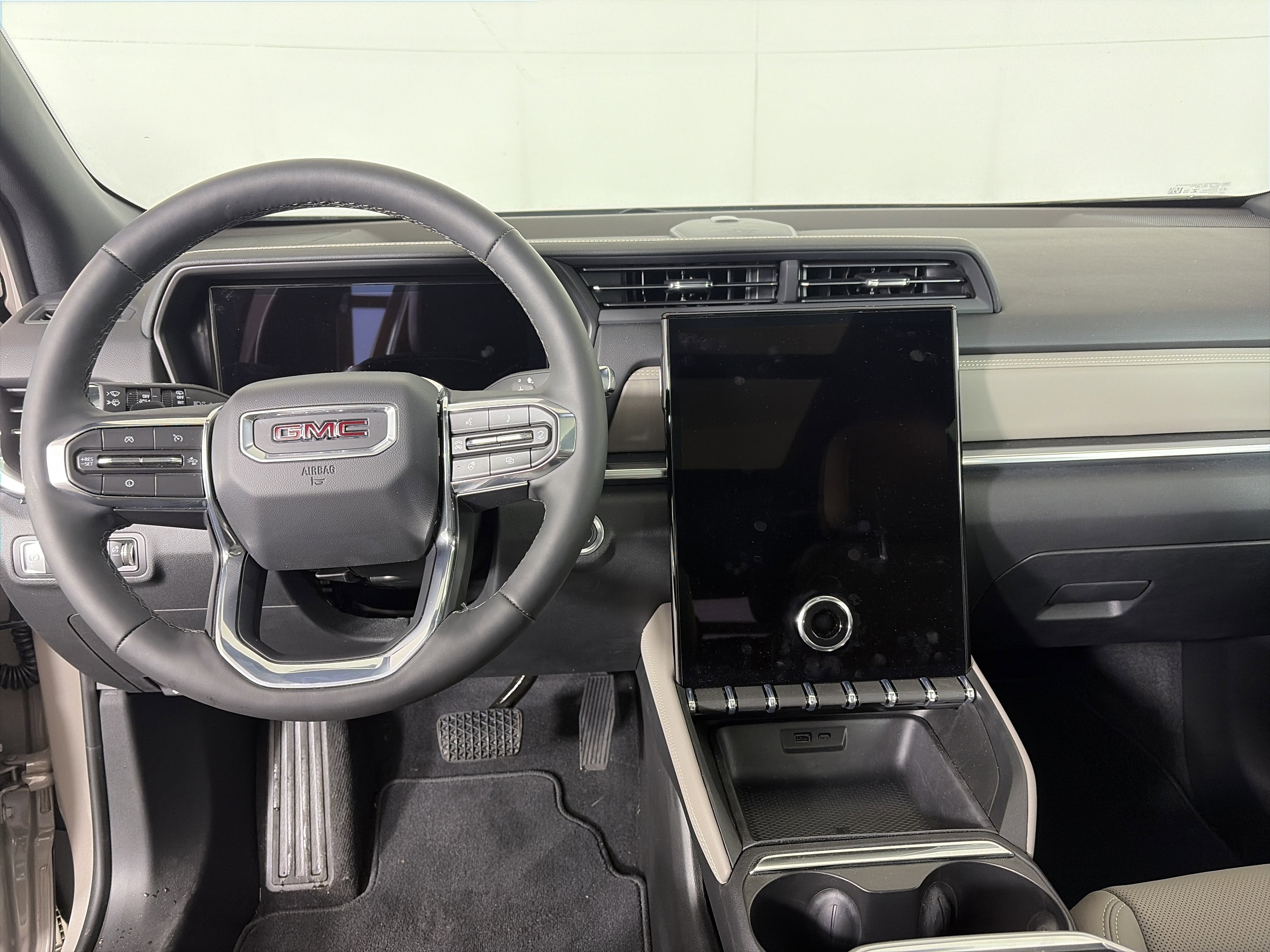 Certified 2026 GMC Terrain Elevation w/ Elevation Premium Package image 3