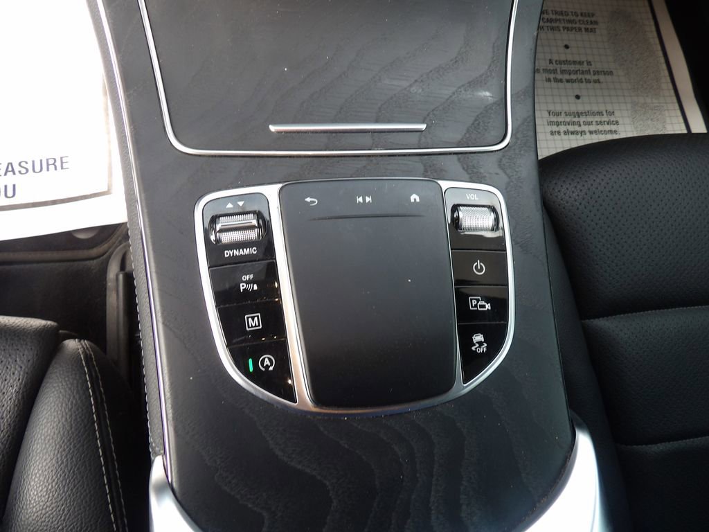 Used 2021 Mercedes-Benz GLC 300 image 21