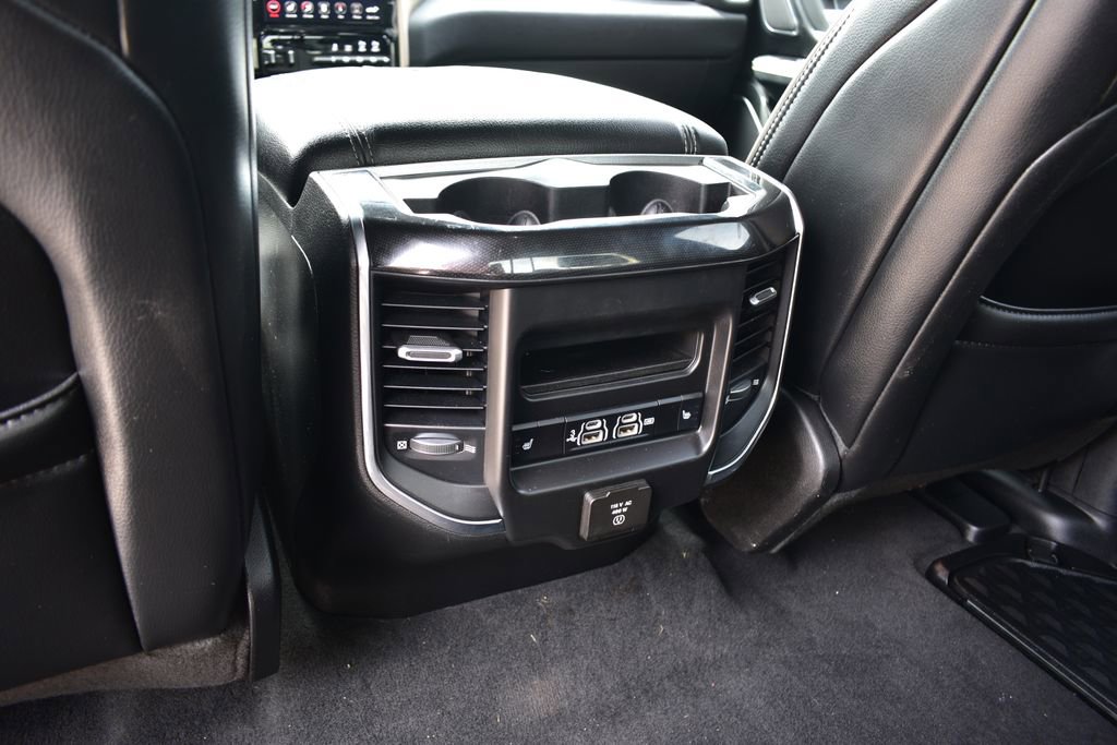 Used 2019 RAM 1500 Laramie AWD/4WD image 28