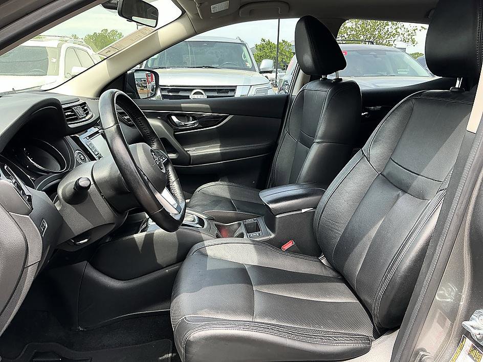 Used 2017 Nissan Rogue Sport SL image 12