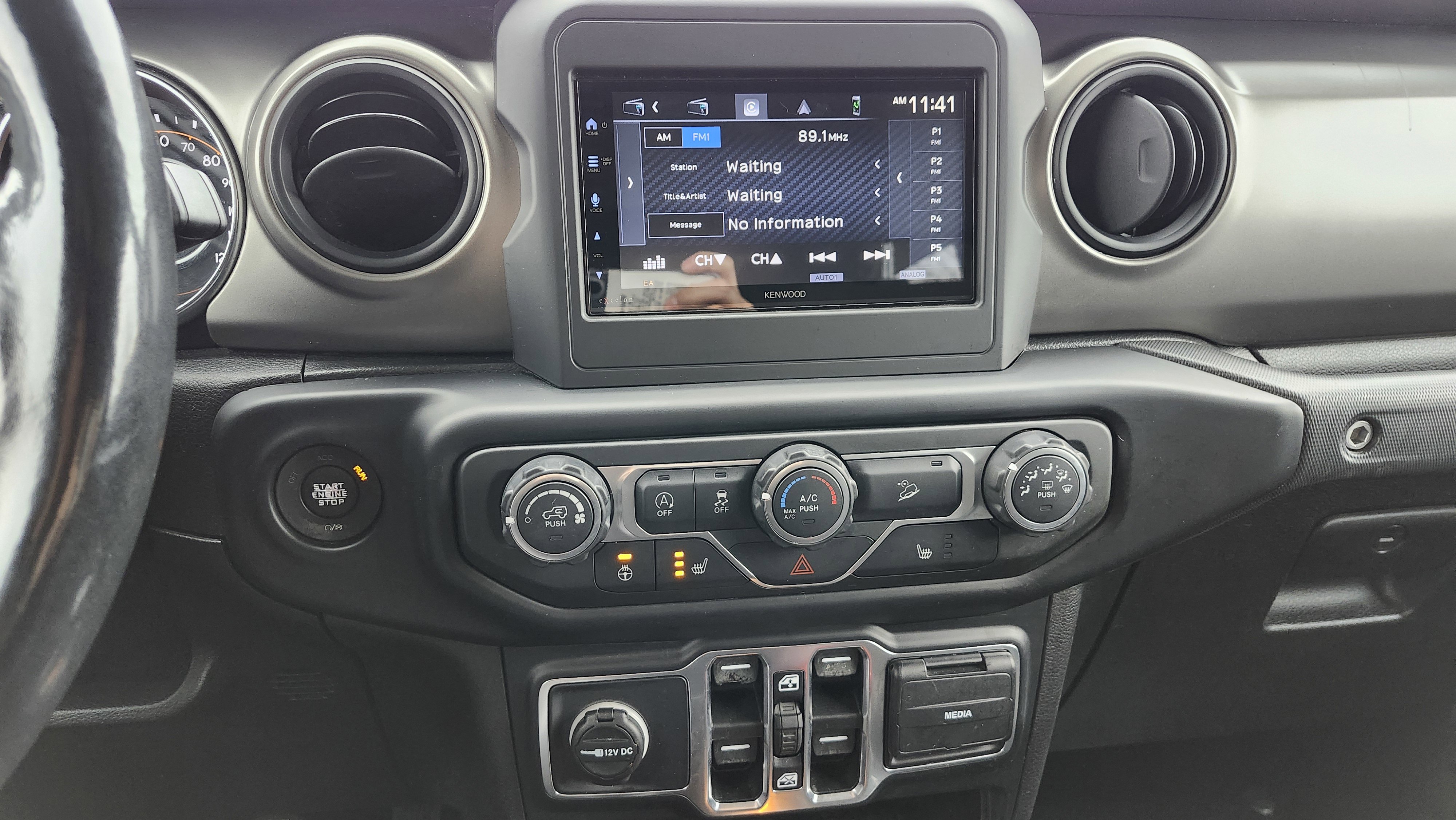 Used 2019 Jeep Wrangler Unlimited Sport S image 28