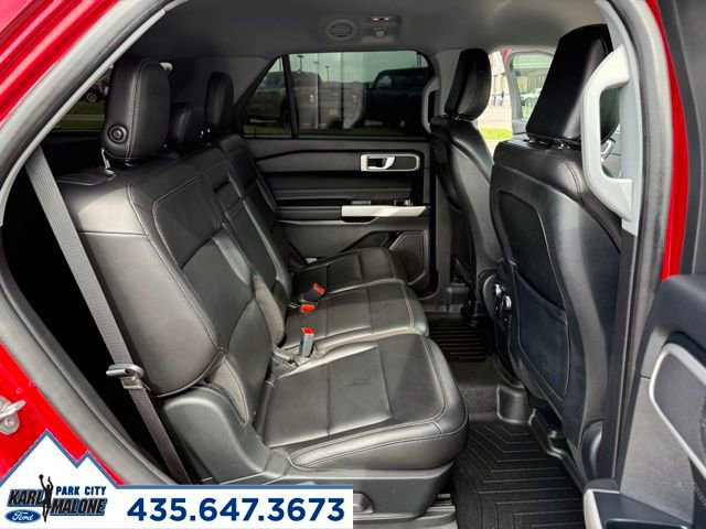 Used 2020 Ford Explorer XLT w/ Equipment Group 202A AWD/4WD image 34