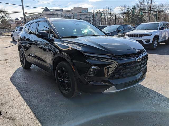 Used 2024 Chevrolet Blazer LT w/ Convenience Package FWD image 6