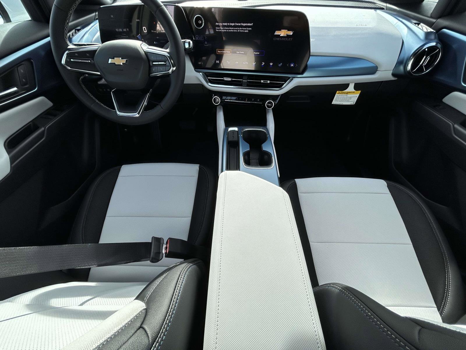 New 2026 Chevrolet Equinox EV LT image 12