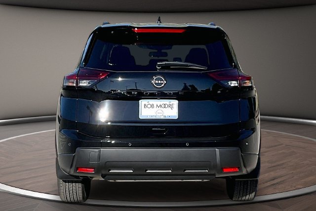 New 2027 Nissan Rogue Dark Armor FWD image 4