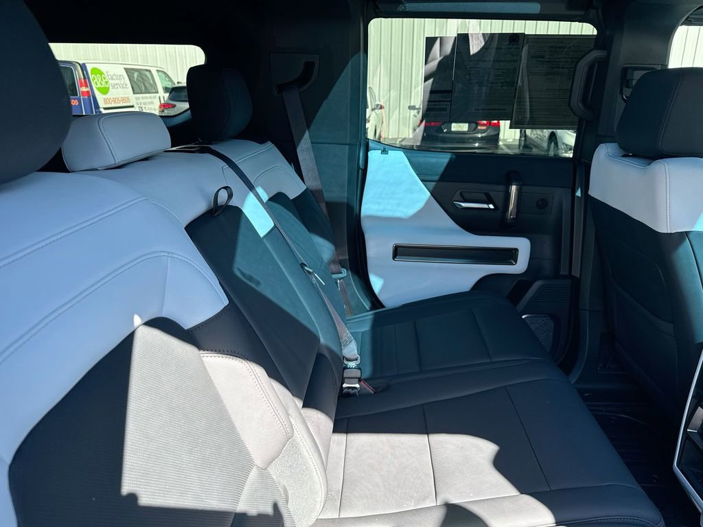 Used 2024 GMC Hummer EV 3X image 29