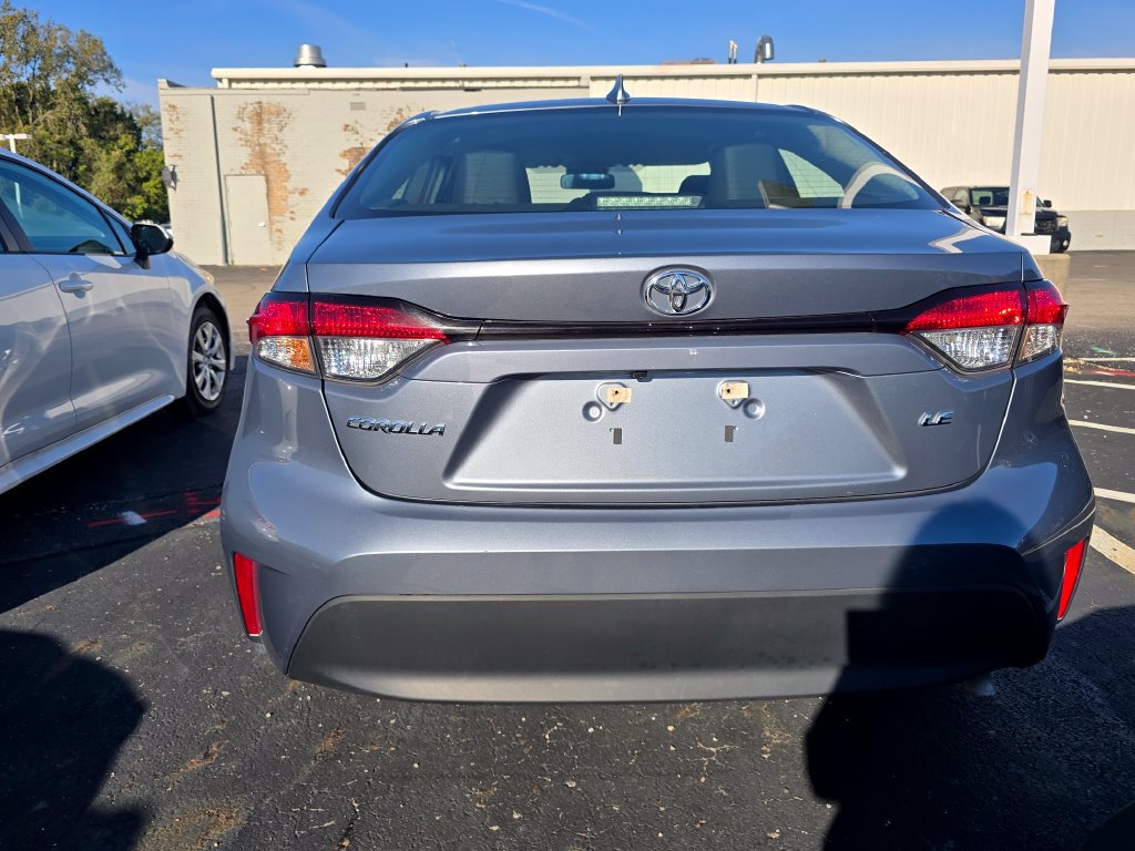 Used 2024 Toyota Corolla LE FWD image 7