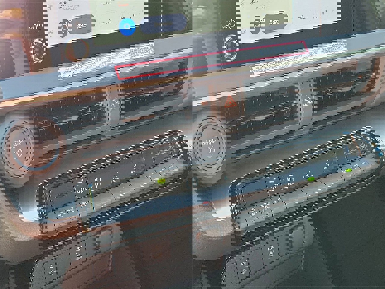 New 2026 Toyota Prius LE image 25