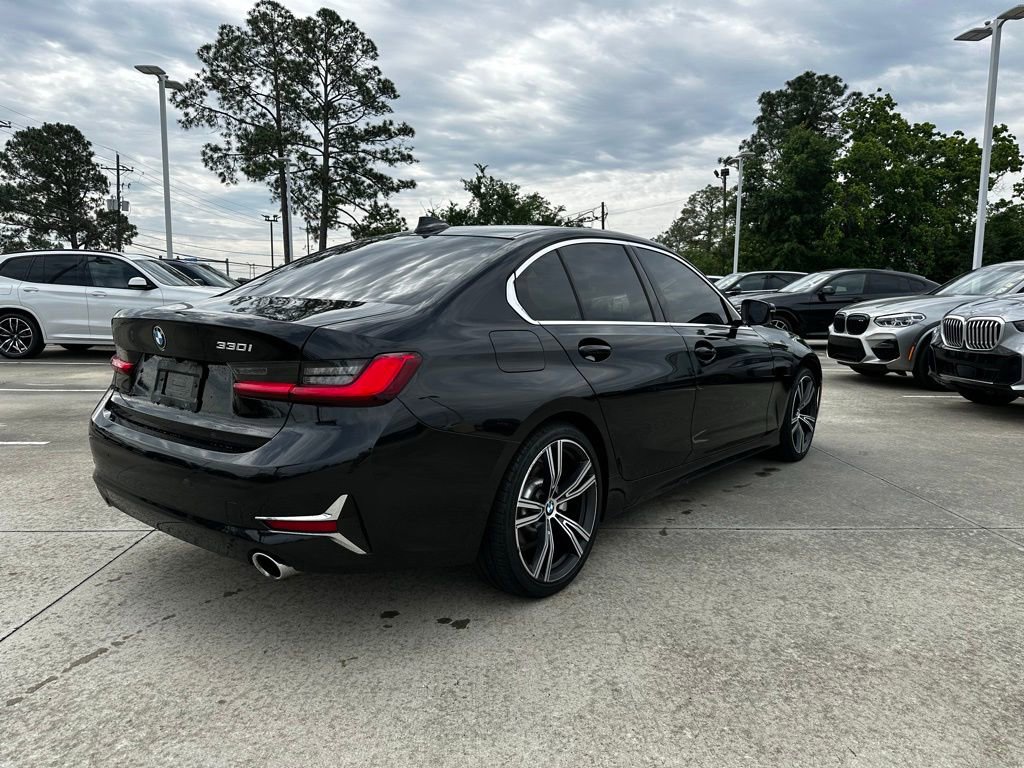 Used 2019 BMW 330i Sedan w/ Premium Package image 4