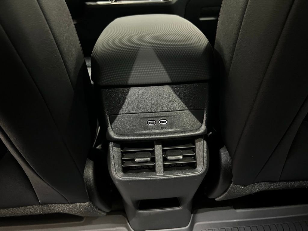 New 2026 Chevrolet Equinox RS w/ LPO, Floor Liner Package image 37