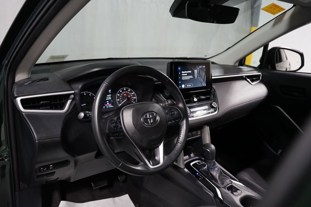 Certified 2024 Toyota Corolla Cross LE FWD image 11