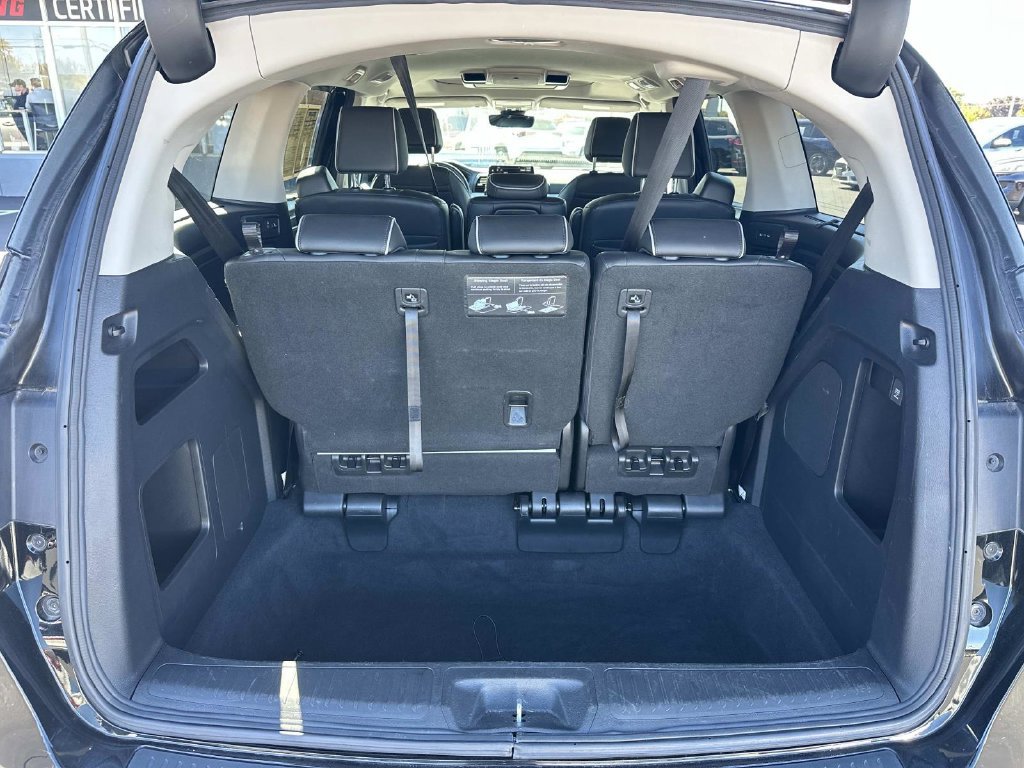 Used 2025 Honda Odyssey Touring image 10