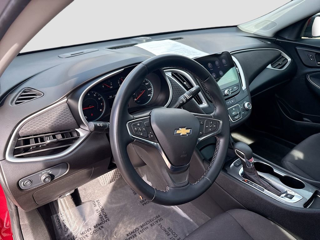 Used 2024 Chevrolet Malibu RS image 9