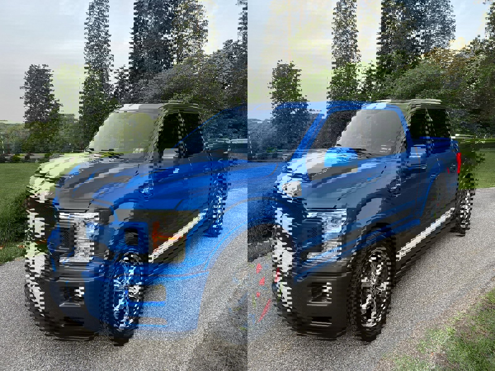 Used 2020 Ford F150 Lariat w/ Equipment Group 502A Luxury image 4