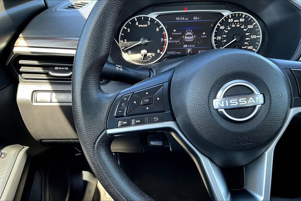 Used 2024 Nissan Altima 2.5 SV image 12