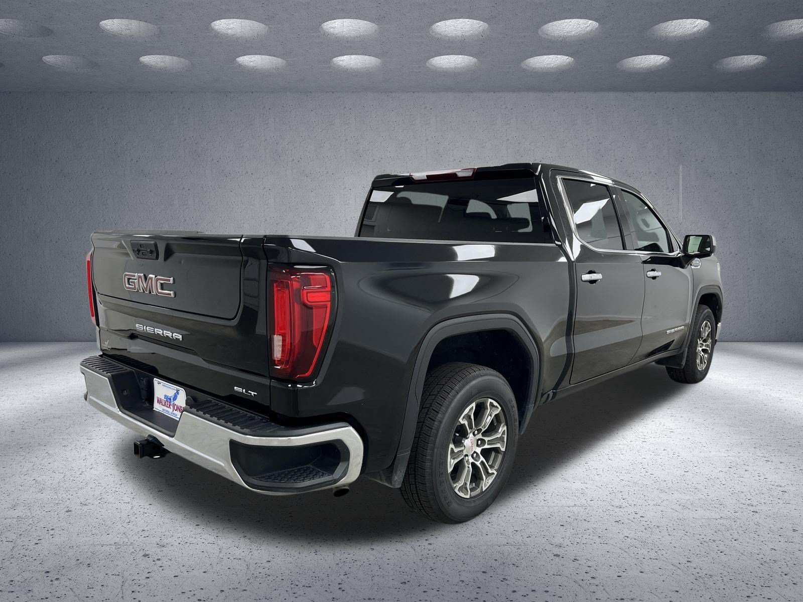 Used 2025 GMC Sierra 1500 SLT RWD image 5