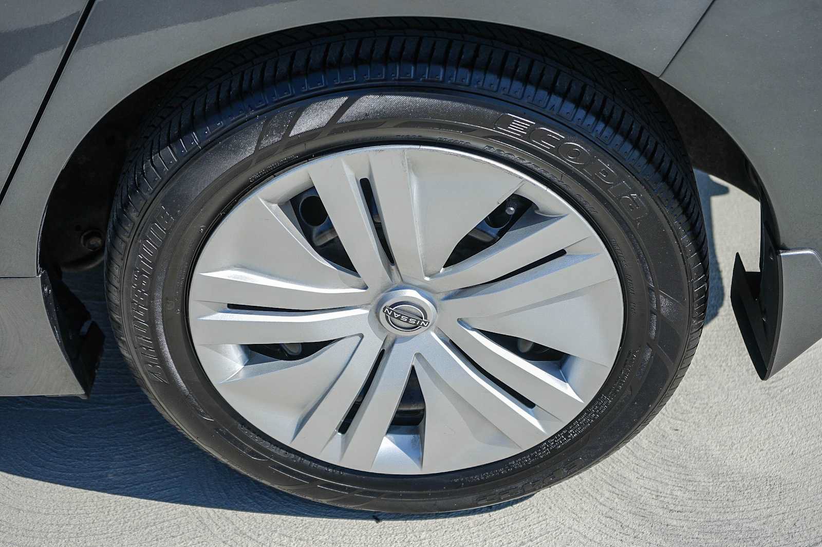 Used 2024 Nissan Leaf S FWD image 10