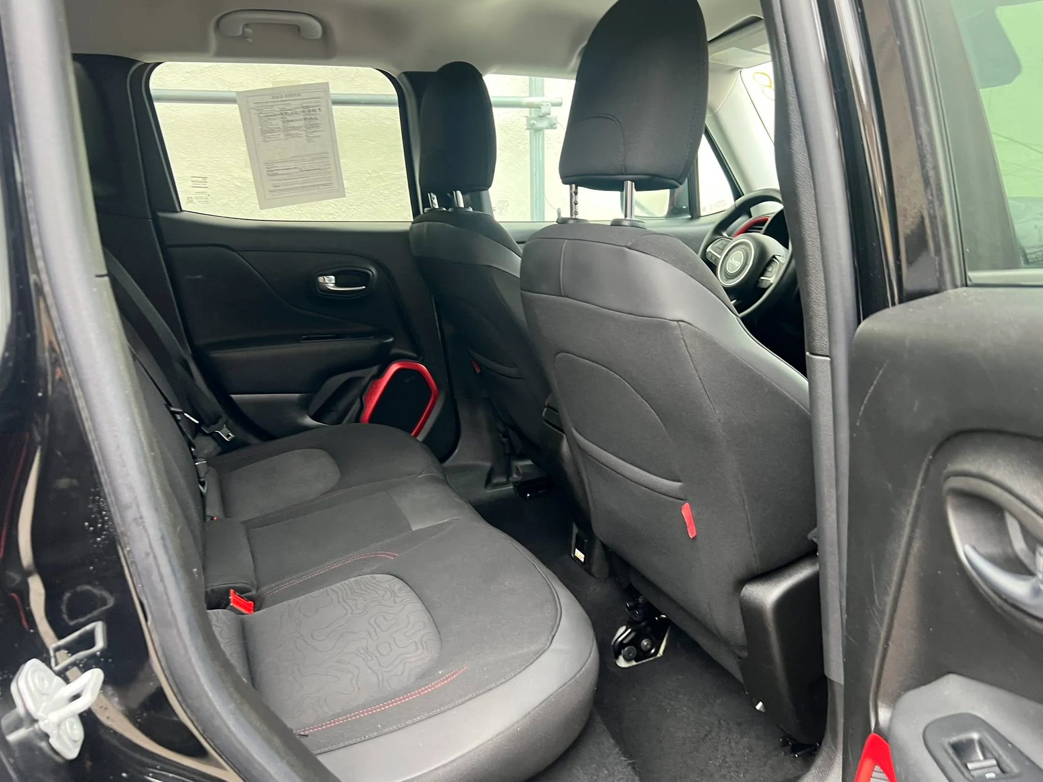 Used 2017 Jeep Renegade Trailhawk image 27