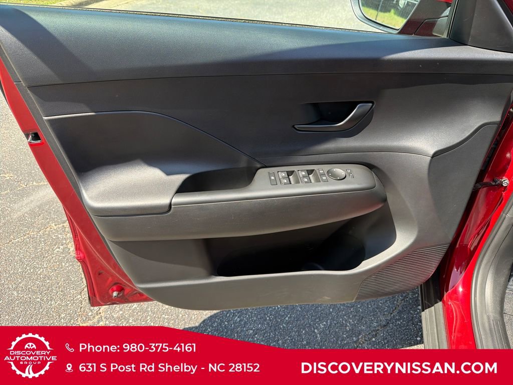 Used 2024 Hyundai Kona SEL FWD image 10