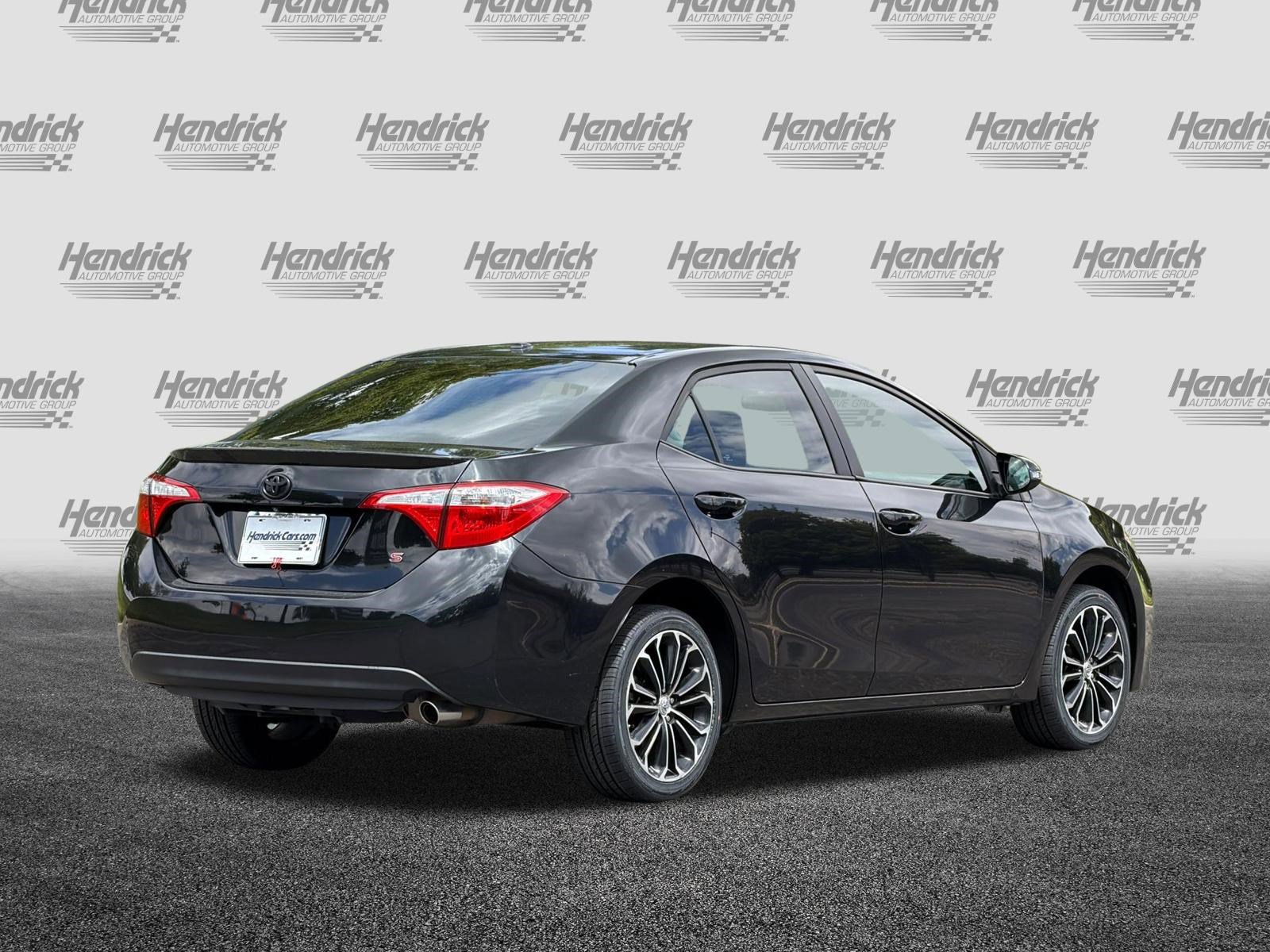 Used 2015 Toyota Corolla S Premium FWD image 5