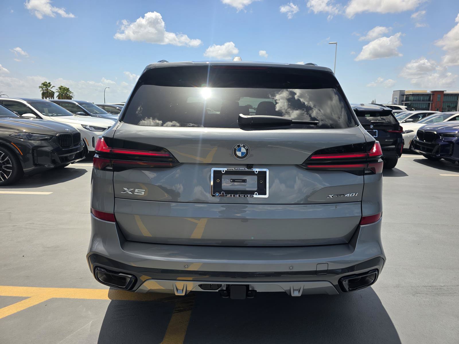 New 2026 BMW X5 xDrive40i w/ M Sport Package AWD/4WD image 4