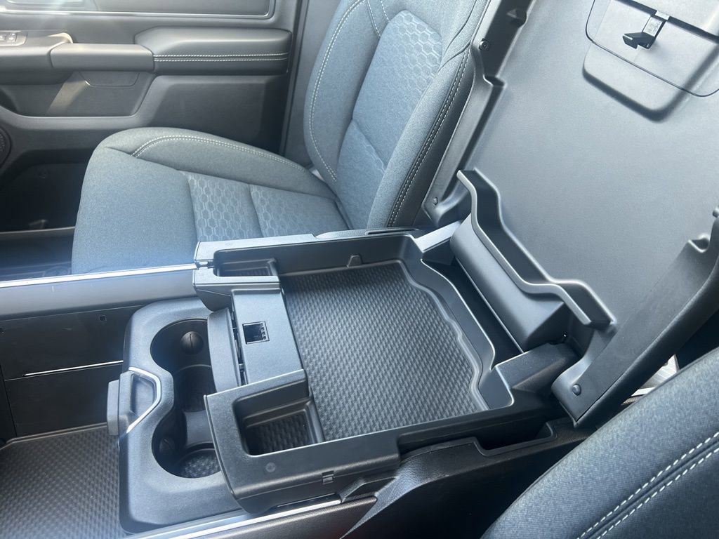 New 2026 RAM 1500 4x4 Crew Cab image 46