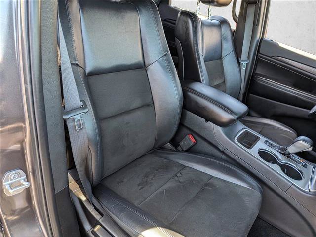 Used 2019 Jeep Grand Cherokee Altitude AWD/4WD image 16