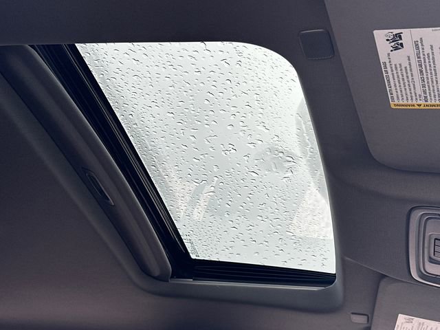 Used 2024 GMC Sierra 3500 Denali w/ Denali Reserve Package image 17