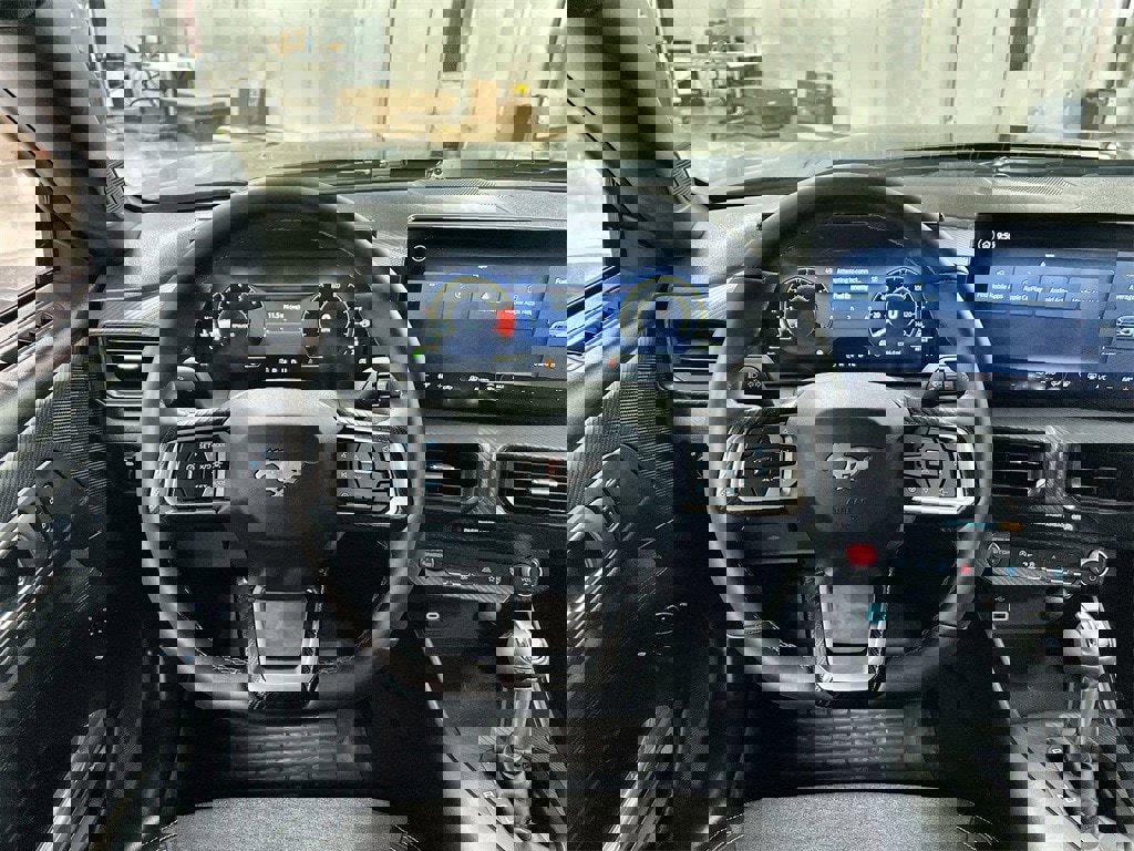 Used 2024 Ford Mustang Coupe image 18