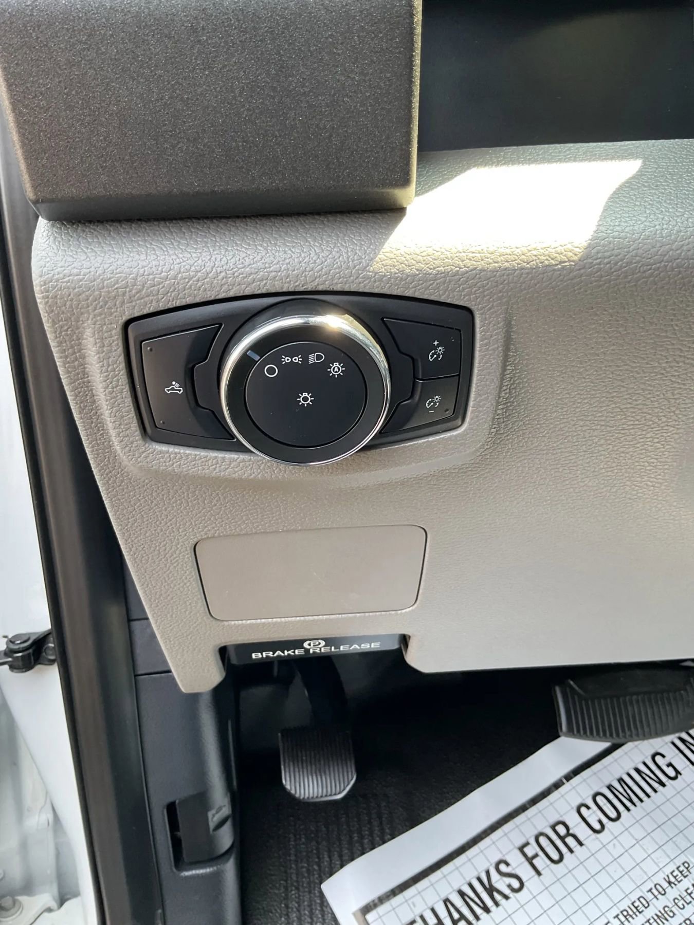 Used 2022 Ford F250 XL w/ Power Equipment Group image 26