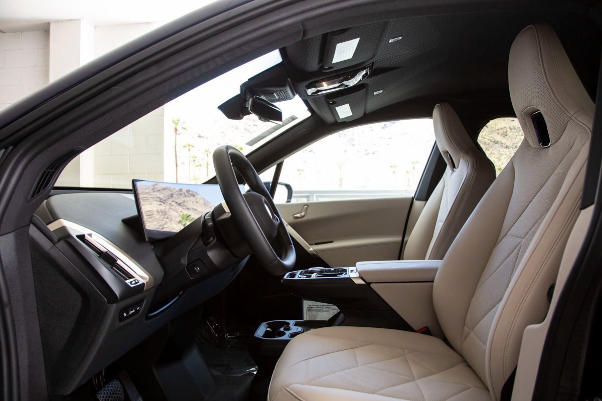 New 2026 BMW iX xDrive45 image 14
