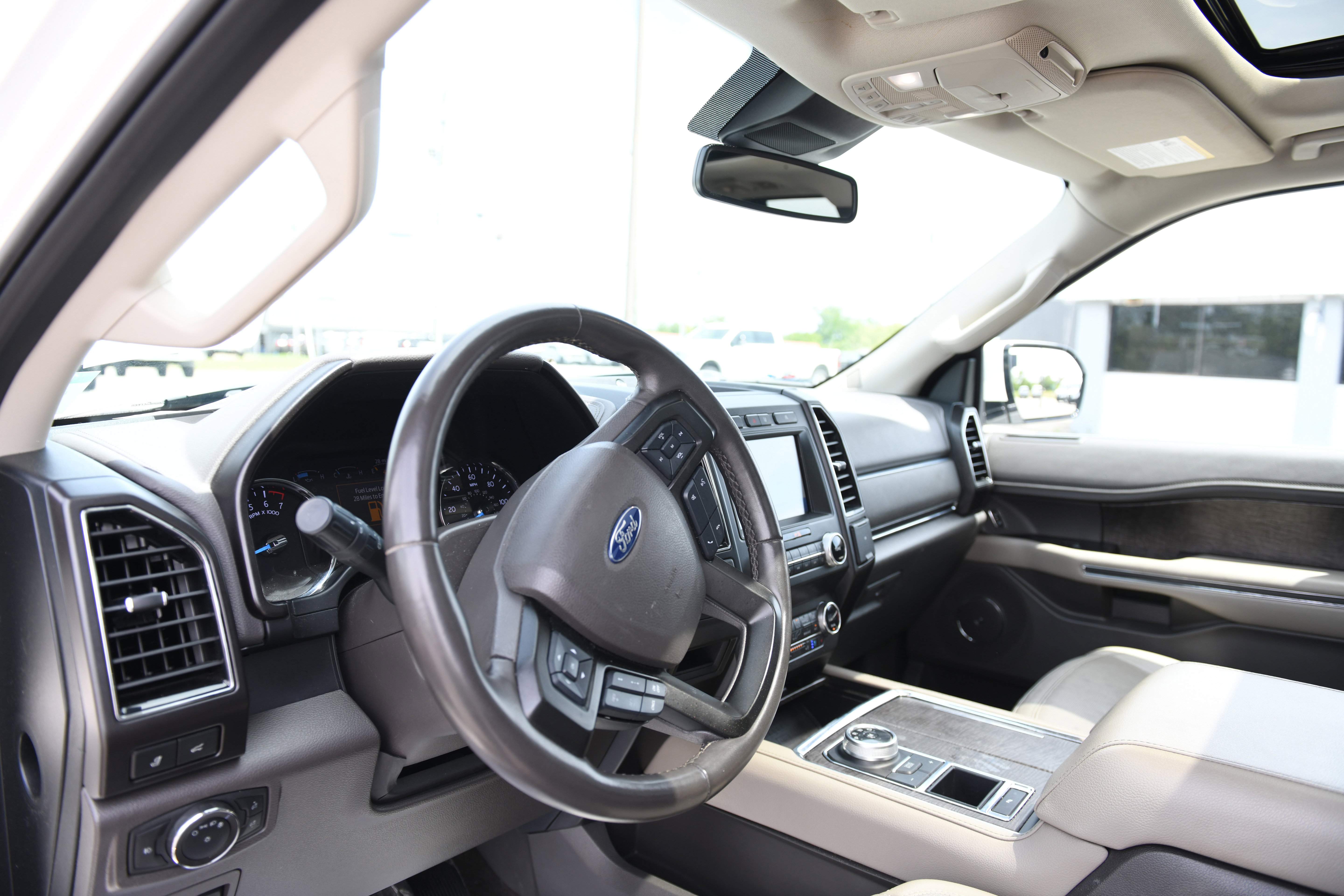 Used 2020 Ford Expedition Limited w/ Equipment Group 301A image 14