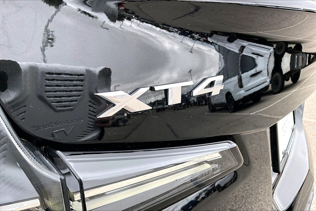 Used 2024 Cadillac XT4 Sport FWD image 32