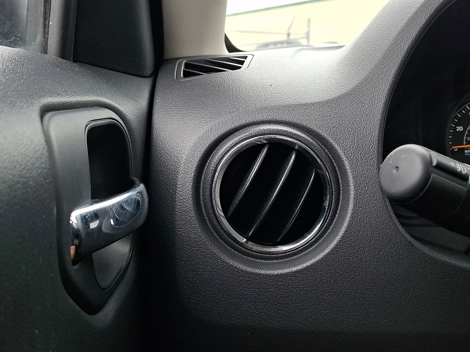 Used 2015 Jeep Patriot Sport w/ Power Value Group FWD image 21