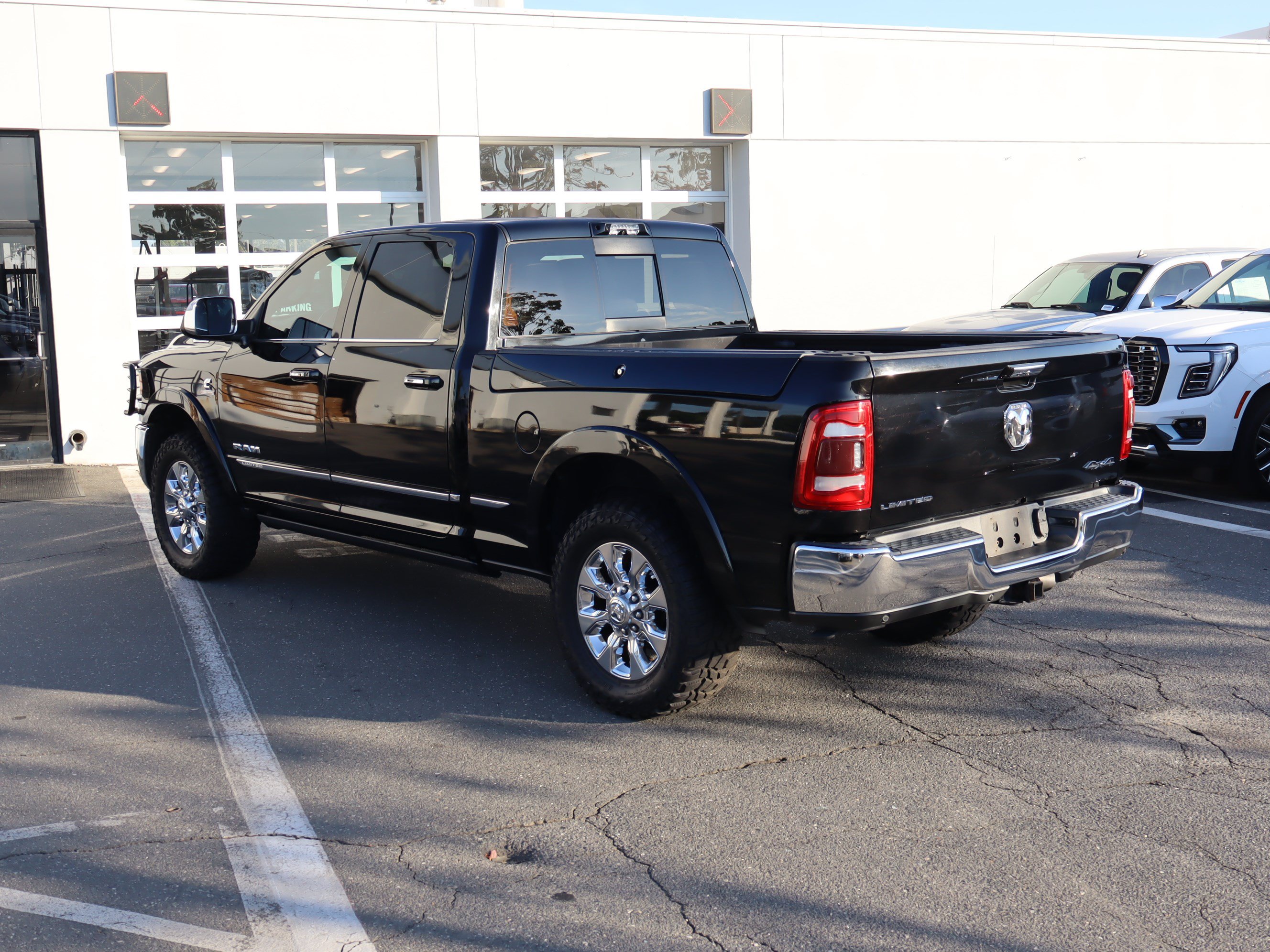 Used 2021 RAM 2500 Limited AWD/4WD image 9