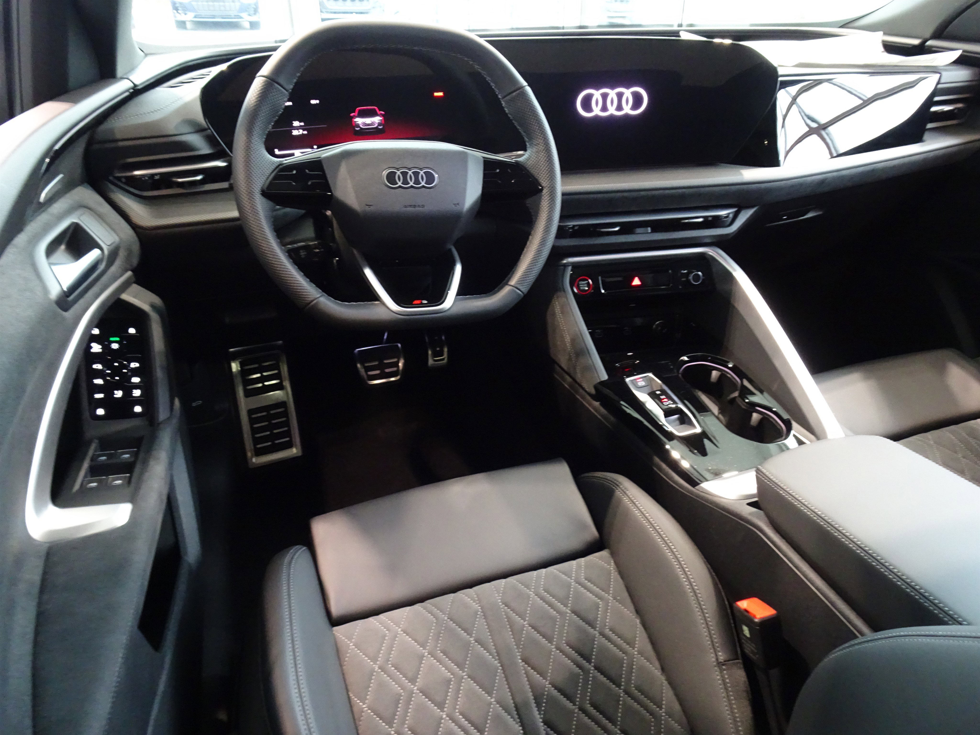 New 2025 Audi SQ5 Premium Plus image 7