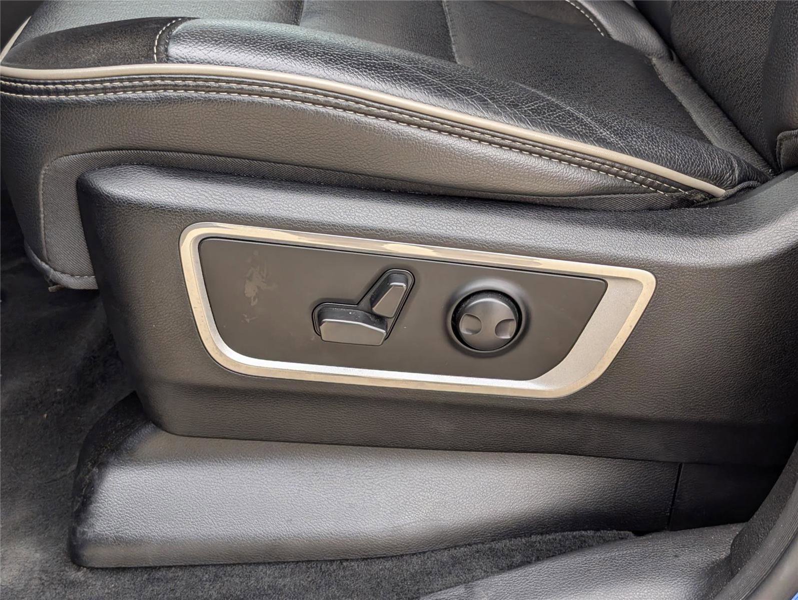 Used 2022 RAM 1500 Laramie image 12